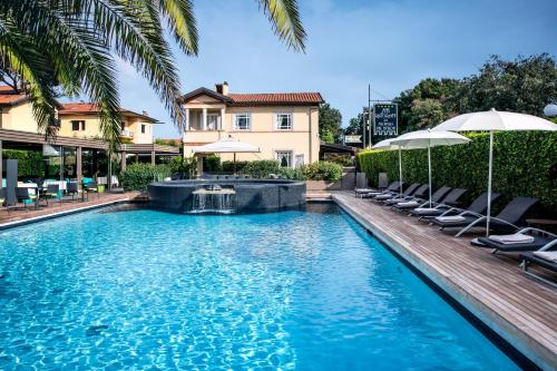 Hotel Byron - The Sum Up