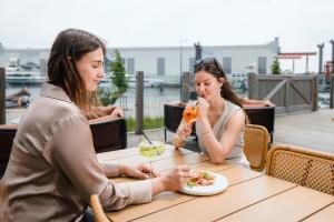 Hotel De Timmerfabriek I Kloeg Collection - Frequently Asked Questions