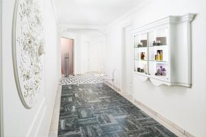 Hotel Due Torri - Booking Information