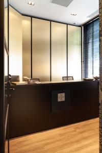 Hotel Julien - Onsite Facilities and Services