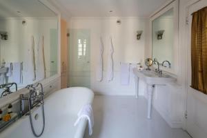 Hotel Le Saint Paul - Policies and Check-in