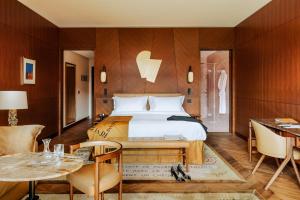 Hotel Madame Rêve - Explore the Surrounding Attractions