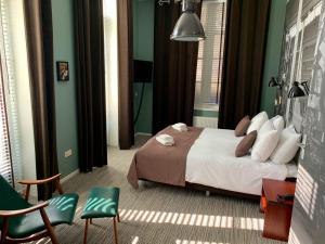 Hotel Nijver - Contact and Reservations