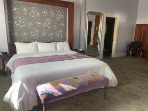 Hotel Sutter - Nearby Attractions and Activities