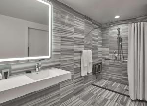 Hyatt Centric the Pike Long Beach - Transportation Options