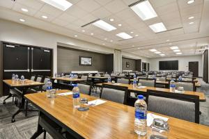 Hyatt Place Fresno - Frequently Asked Questions