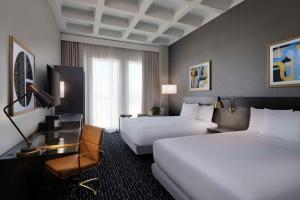 Hyatt Place LAX/Century BLVD - Check-in and Check-out