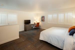 Inn At Moss Landing Point - Frequently Asked Questions