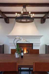 La Playa Inn Santa Barbara - Nearby Attractions and Exploration