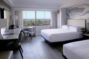 Long Beach Marriott - Additional Details