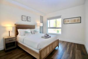 Los Angeles Premium Suites With Free Parking - Spacious and Comfortable Suites