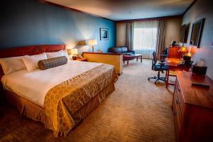 Lucky 7 Casino & Hotel (Howonquet Lodge) - Nearby Attractions