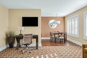 Marin Suites Hotel - Planning Your Visit