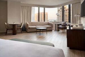 Marriott Long Beach Downtown - Policies and Information