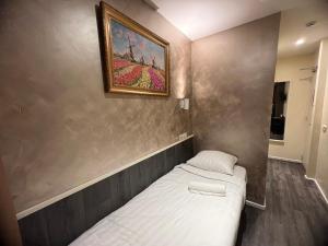 Orange Tulip Hotel - Nearby Attractions