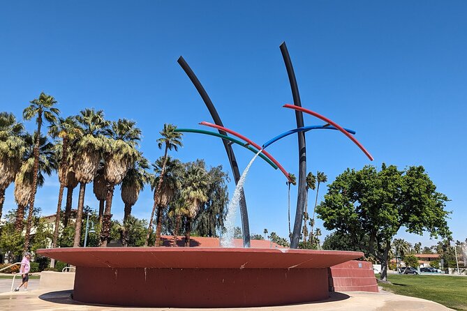 Palm Springs Scavenger Hunt Walking Activity and Game - What to Expect on Your Adventure