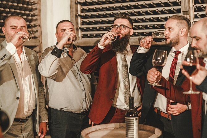 Pensacola Wedding Crashers Bridal Party Tour & Scavenger Hunt - Additional Tips for Participants