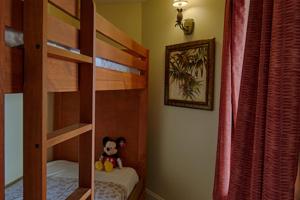 Penthouse Close to Disney Area and Malls Water View - Transportation Options