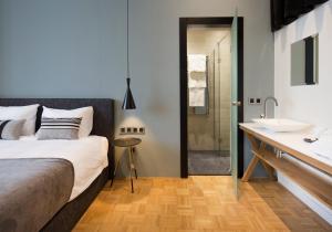 Quentin Zoo Hotel - Frequently Asked Questions