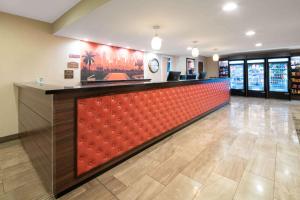 Ramada by Wyndham Burbank Airport - Policies and House Rules