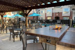 Residence Inn by Marriott Sacramento Airport Natomas - Proximity to Airport