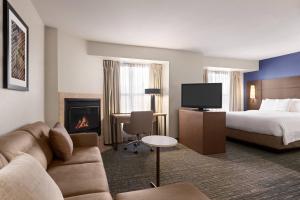 Residence Inn by Marriott Salinas Monterey - Exceptional Continental Breakfast
