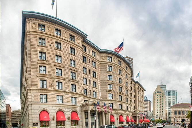 San Francisco (District 3) Scavenger Hunt and Self Guided Tour - Exploring District 3