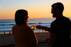 Shoreline Inn...On the Beach - Frequently Asked Questions