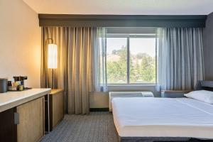 Sonesta Select Pleasant Hill - Location and Directions