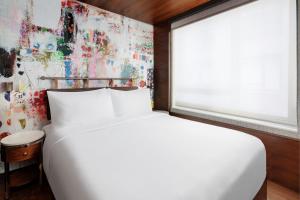 SpringHill Suites by Marriott New York Manhattan/Times Square South - Frequently Asked Questions