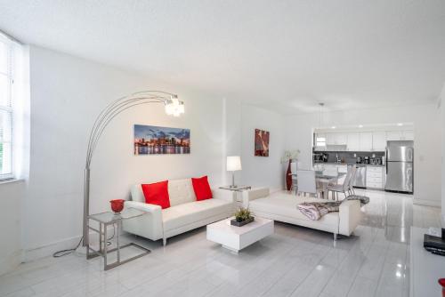 Sunny Isles Ocean Reserve Superb Condo Apartments - Frequently Asked Questions