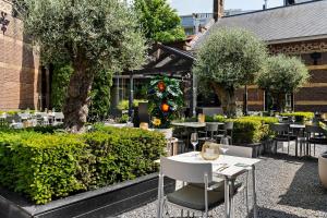 The College Hotel Amsterdam, Autograph Collection - Frequently Asked Questions
