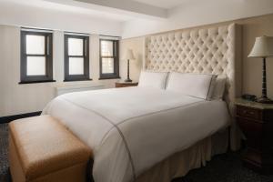 The Manhattan Club - Booking Information