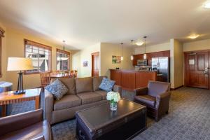 The Village at Palisades Tahoe - Nearby Attractions and Accessibility