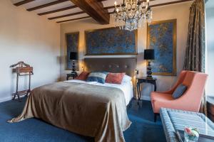 Van Der Valk Hotel Castle Terworm - Nearby Attractions and Activities