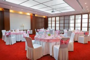 Villa Rotana - Accessibility and Policies