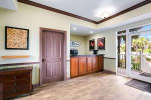Water Street Hotel & Marina, Ascend Hotel Collection - Exploring the Apalachicola Waterfront Experience