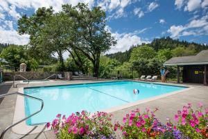 Benbow Historic Inn - Special Events and Packages