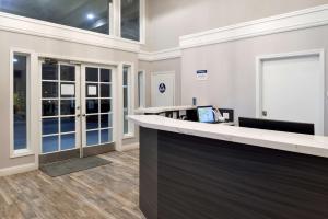 Best Western Kettleman City Inn & Suites - Frequently Asked Questions