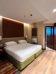 City Seasons Suites - Questions About Your Stay