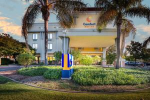Comfort Suites Vacaville-Napa Valley Area - Frequently Asked Questions