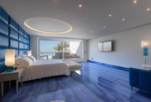Grotta Palazzese Beach Hotel - The Sum Up