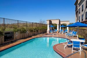 Hampton Inn & Suites Paso Robles - Dining and Dining Options