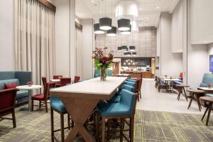 Hampton Inn & Suites Watsonville - Frequently Asked Questions