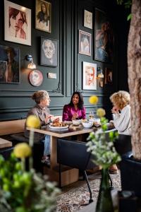 Hotel De ABDIJ Dokkum - Languages and Hospitality