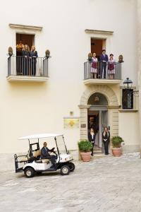 Hotel Palazzo Papaleo - Booking and Contact Details