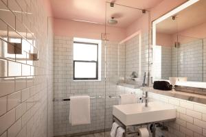 Mama Shelter LA Hollywood - Nearby Attractions and Transportation