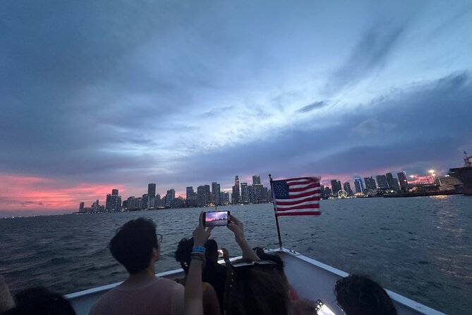 Miami Skyline and Biscayne Boat Party and Open Bar With Music - Highlights of the Miami Skyline and Biscayne Bay Cruise