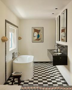 Morgan & Mees Rotterdam - Frequently Asked Questions