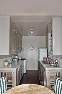 Palihouse Santa Monica - Frequently Asked Questions